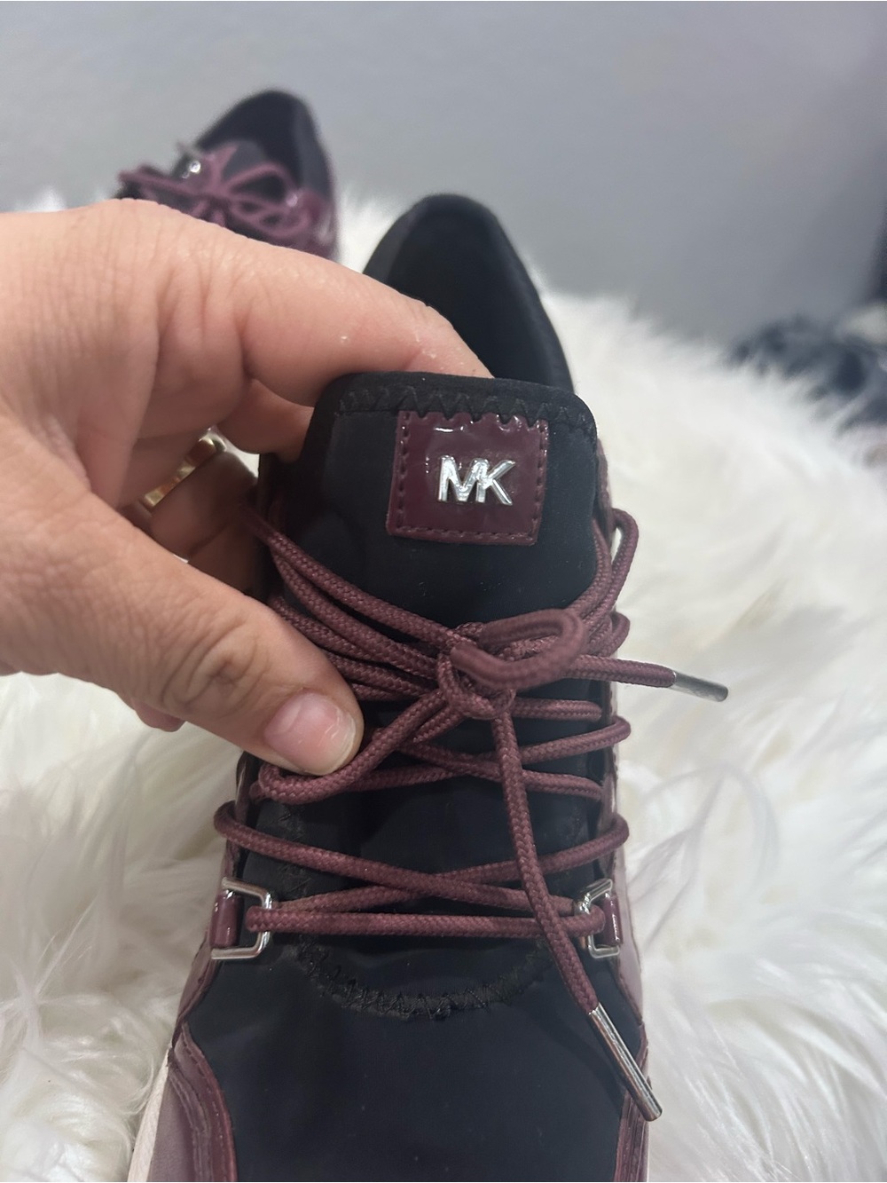 Michael Kors Sneakers in Burgundy and Black size 8.5 women - Picture 3 of 9